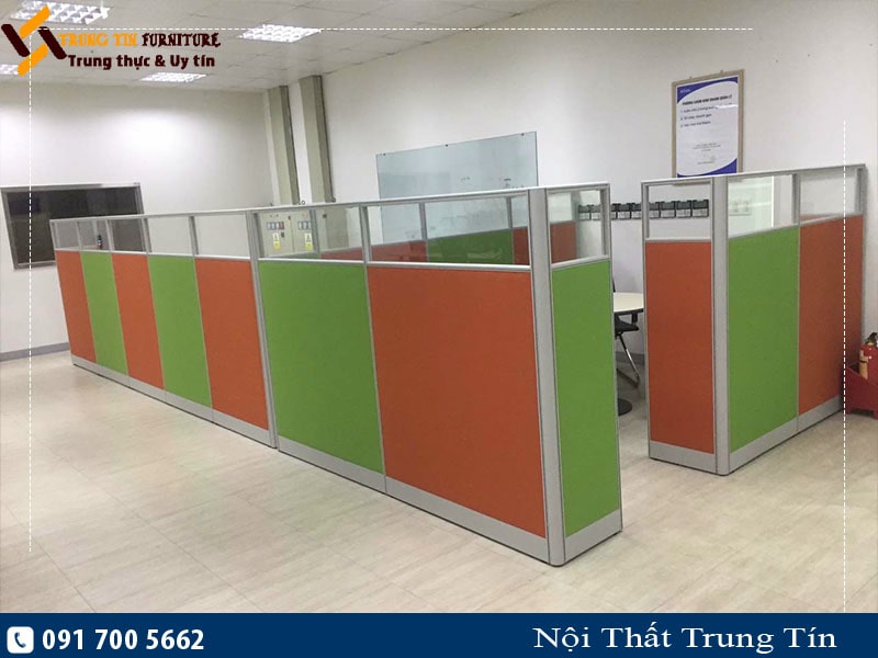 Vách ngăn văn phòng nỉ kính VND35-36